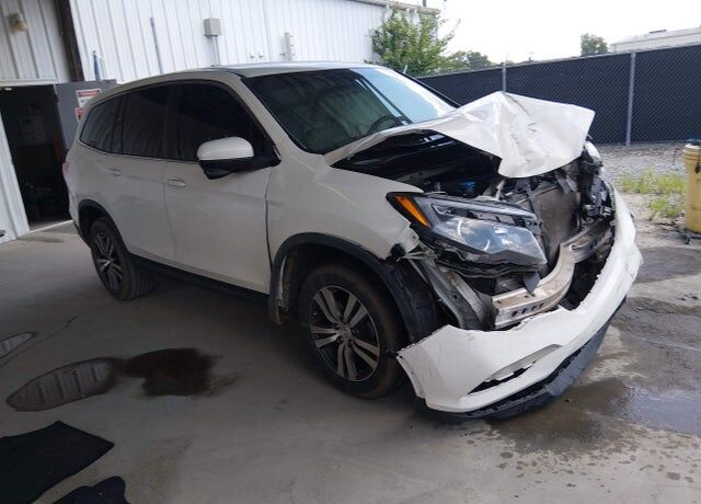 2017 HONDA Pilot