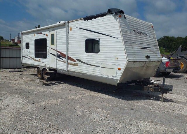 2011 FOREST RIVER Catalina