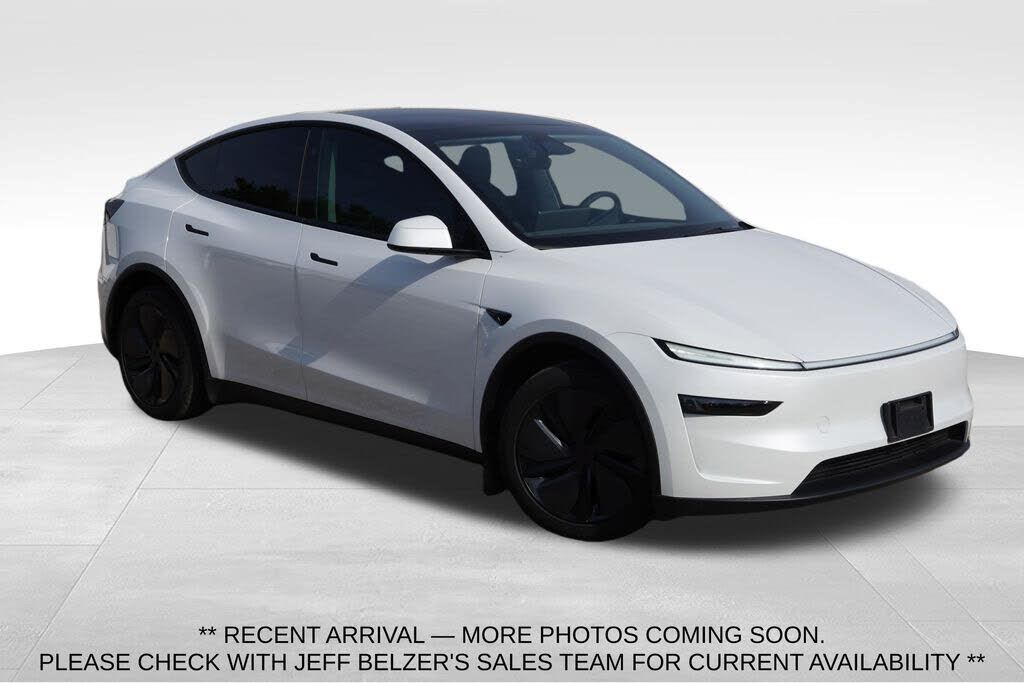 2026 TESLA Model Y