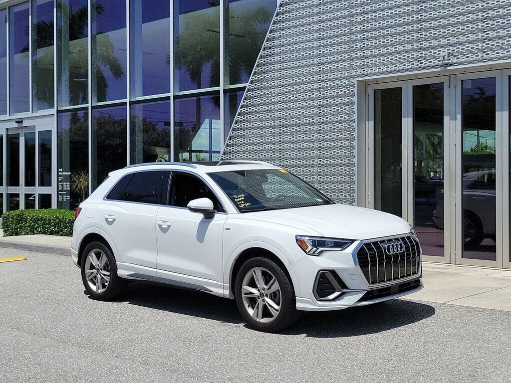 2024 AUDI Q3