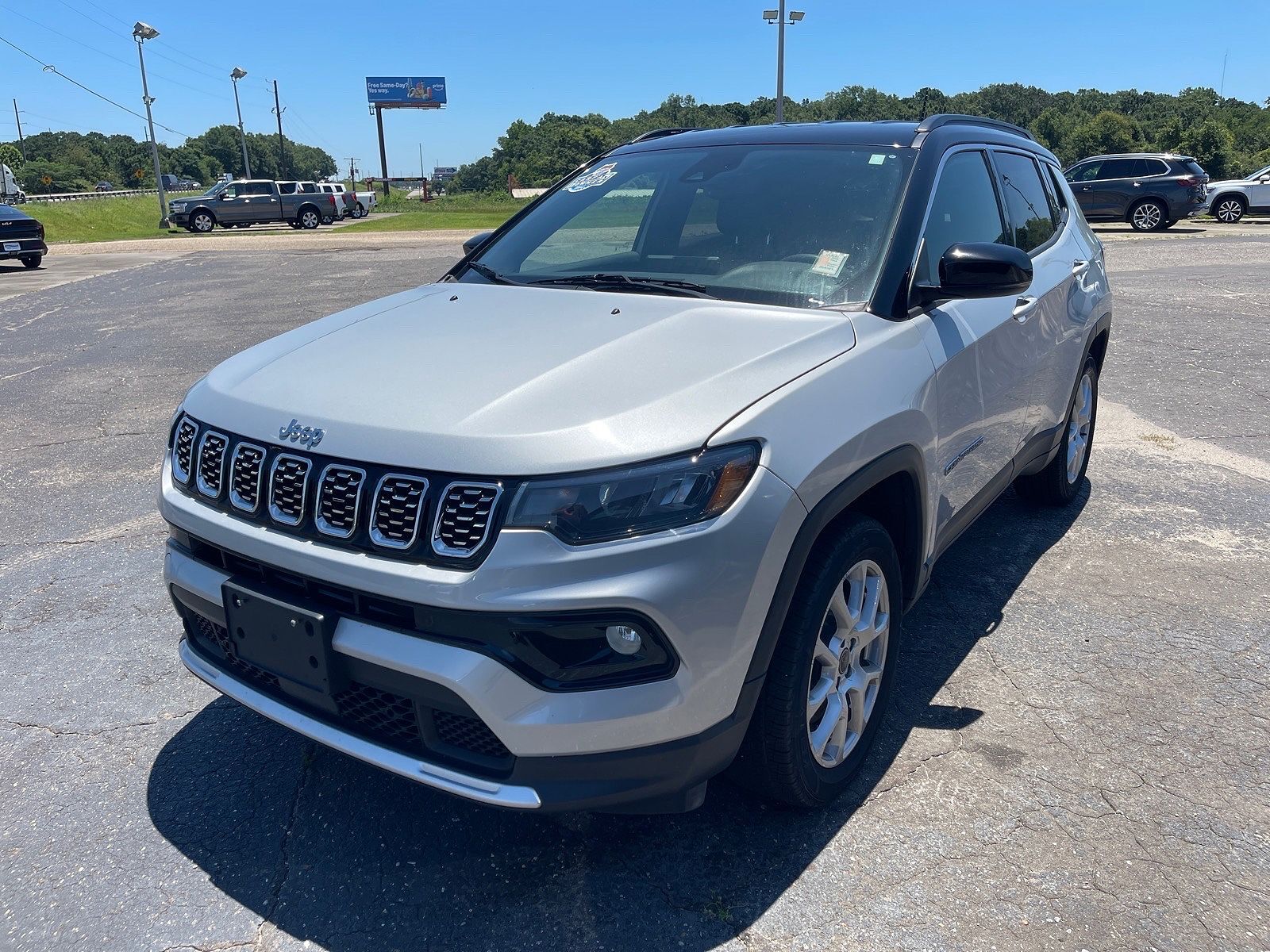 2025 JEEP Compass