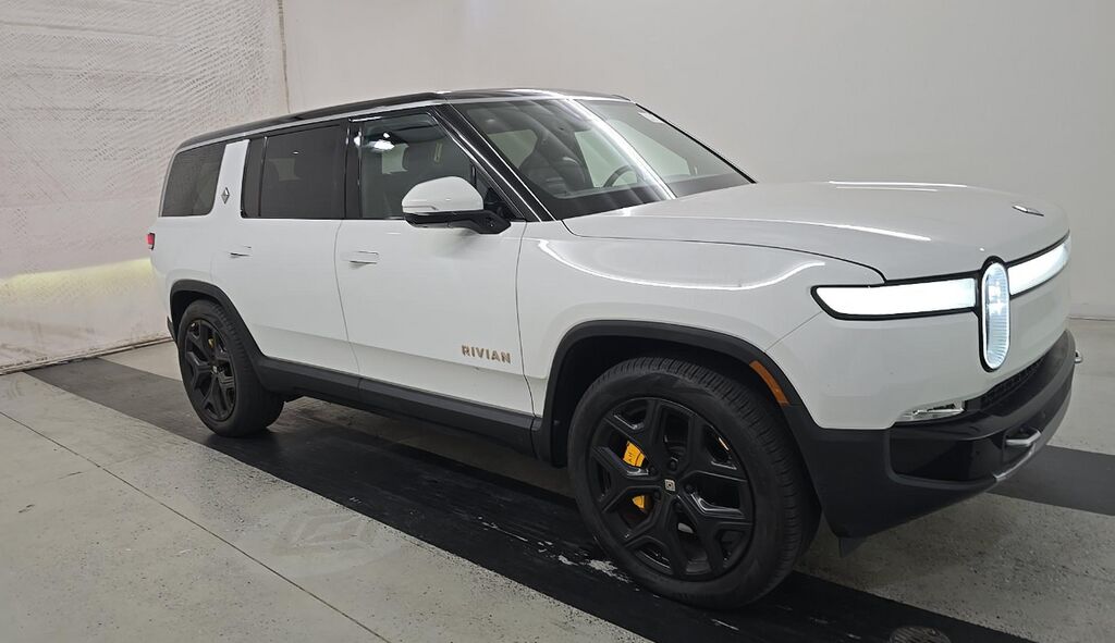 2024 RIVIAN R1S