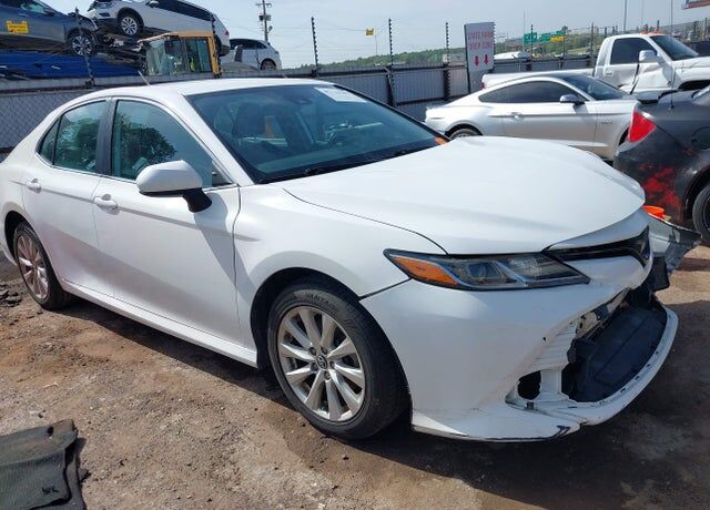 2019 TOYOTA Camry