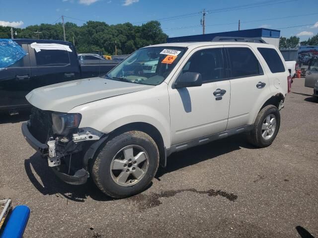 2010 FORD Escape