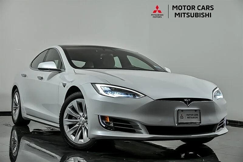 2020 TESLA Model S