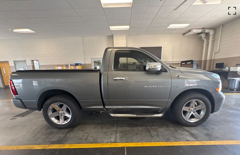 2012 DODGE Ram