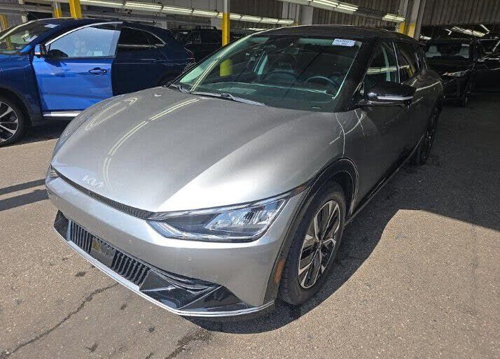 2023 KIA EV6