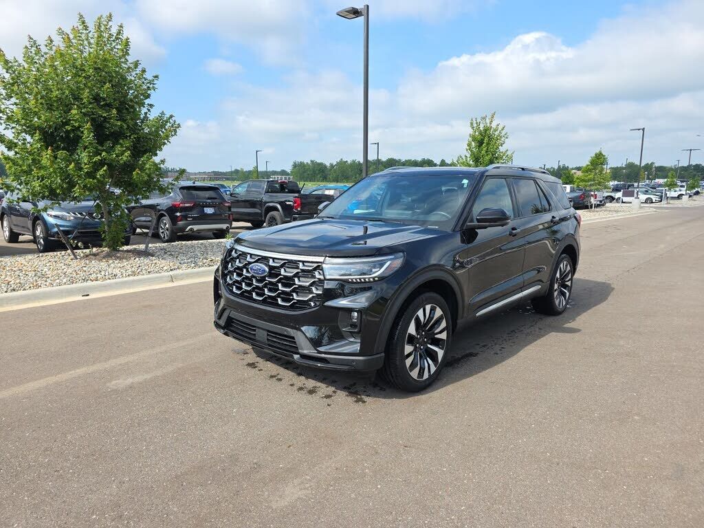 2025 FORD Explorer