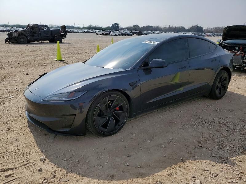 2024 TESLA Model 3