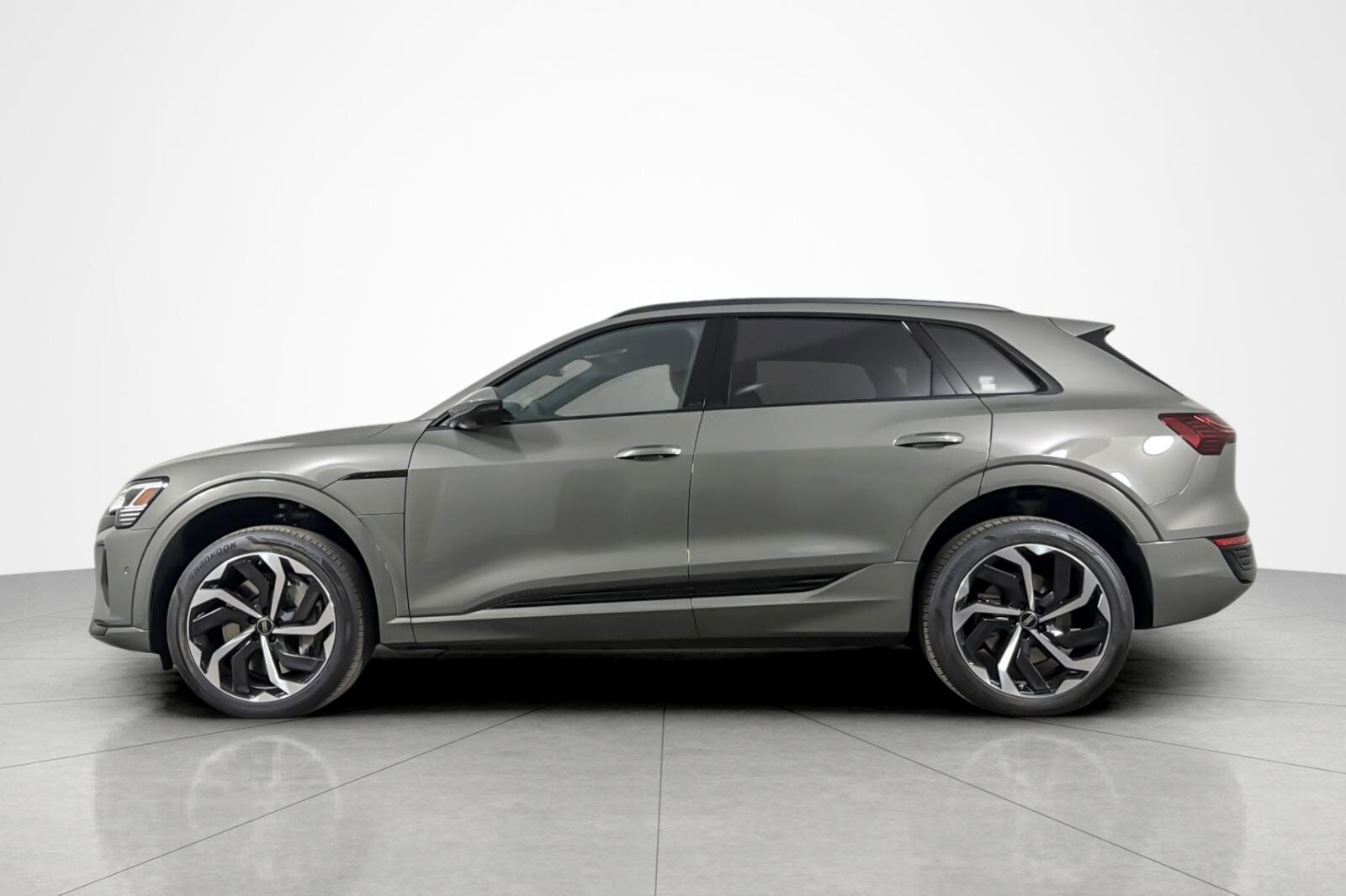 2024 Audi Q8