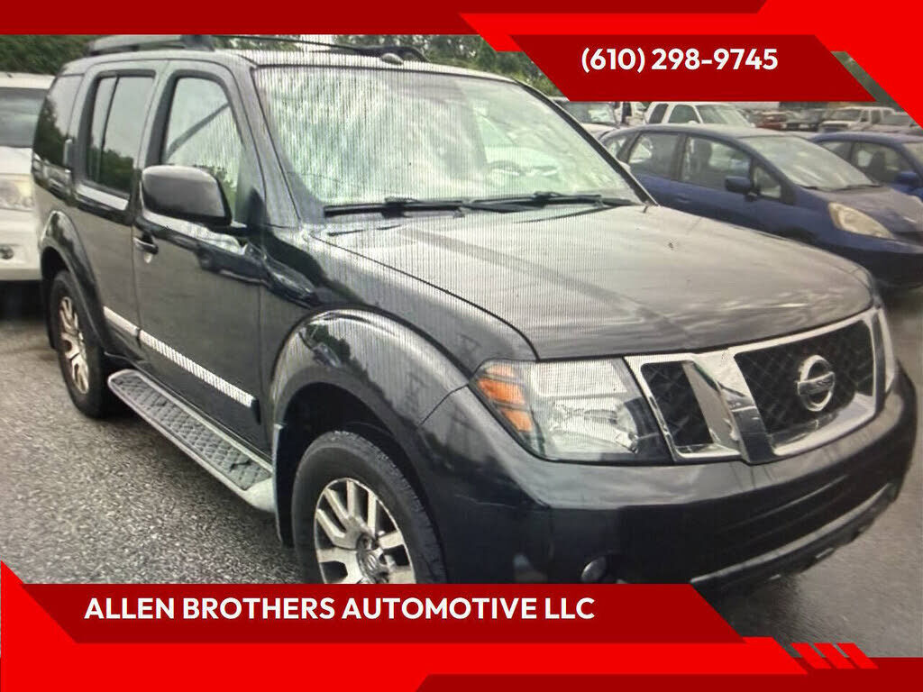 2012 NISSAN Pathfinder