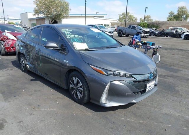 2018 TOYOTA Prius