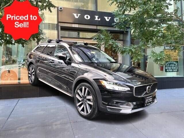 2023 VOLVO V90CC