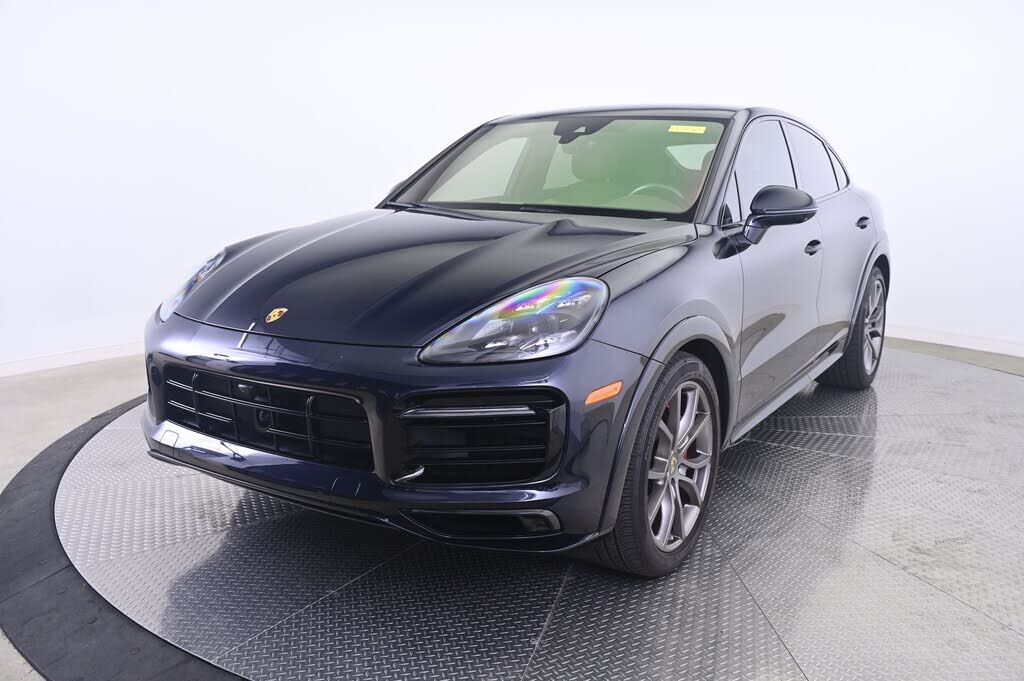 2023 PORSCHE Cayenne