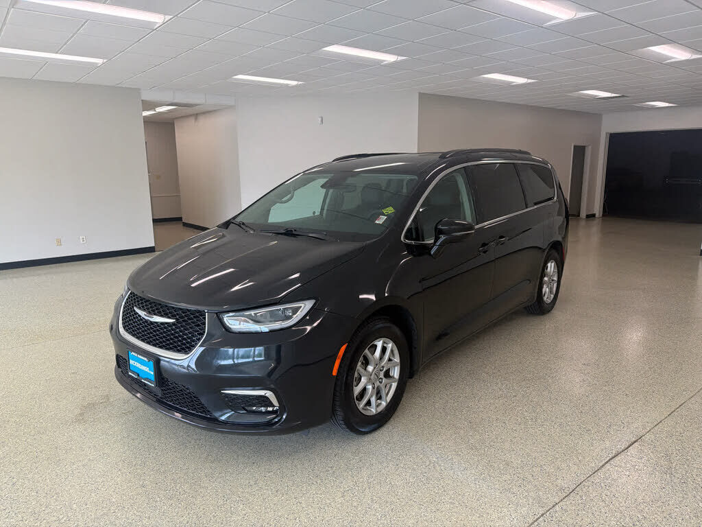 2022 CHRYSLER Pacifica
