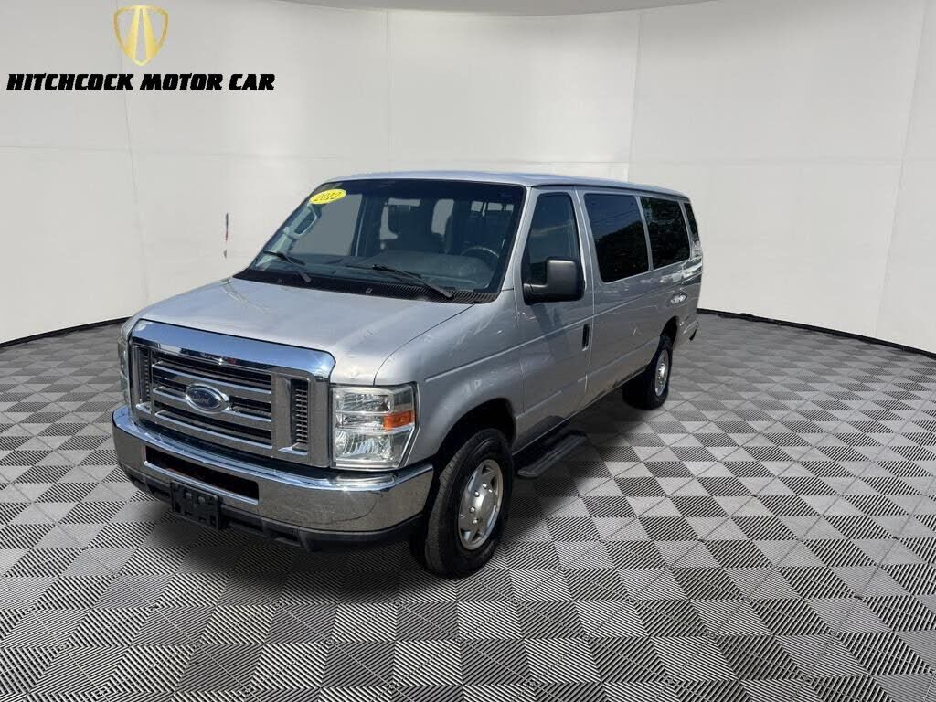 2012 FORD E-350