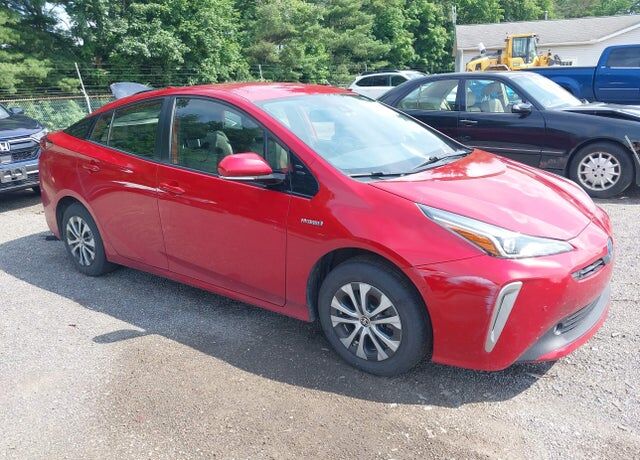 2019 TOYOTA PRIUS