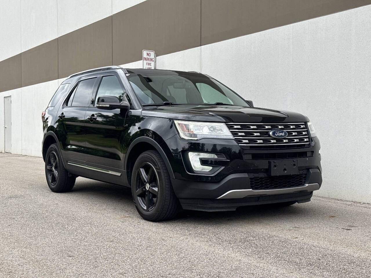 2017 FORD Explorer
