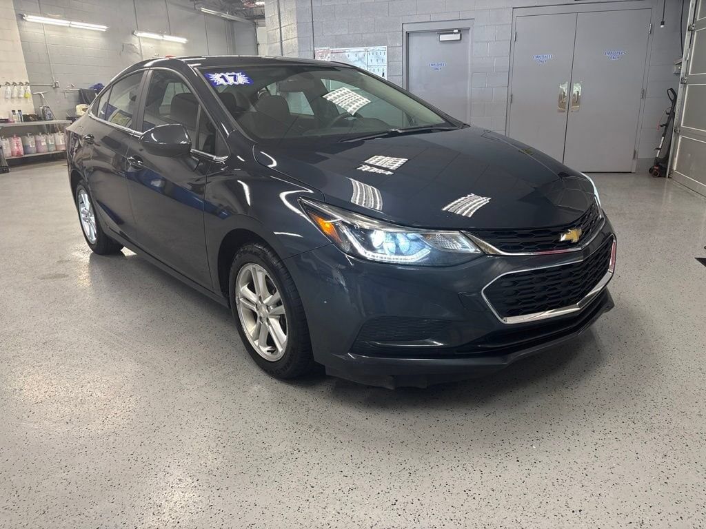 2017 CHEVROLET Cruze