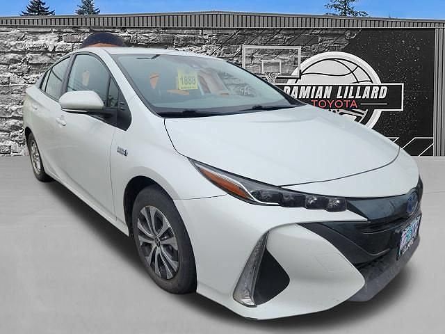 2022 TOYOTA Prius