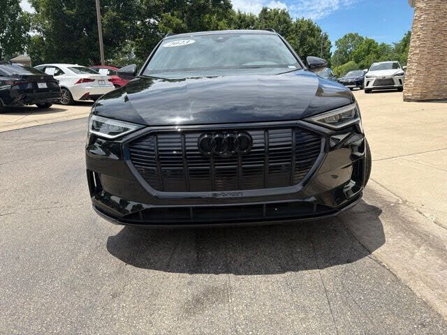 2023 Audi e-tron