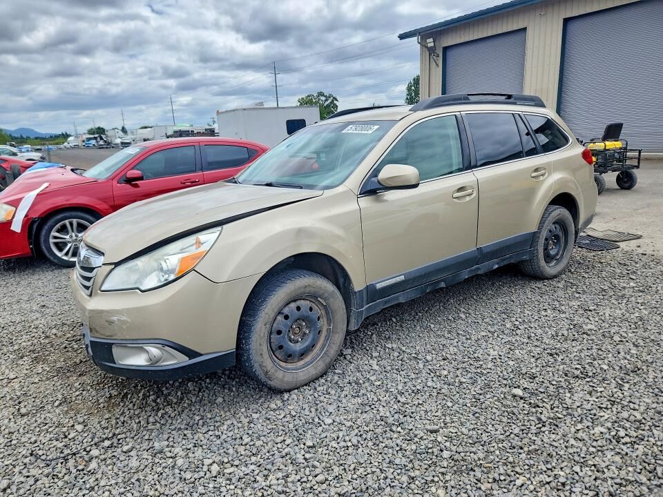 2010 SUBARU Outback