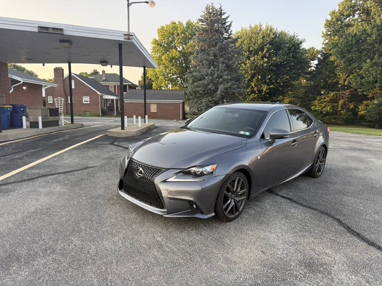 2016 LEXUS IS