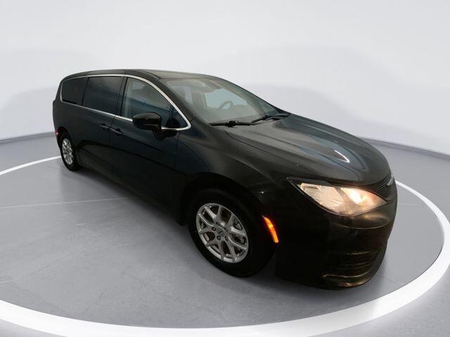 2021 CHRYSLER Voyager