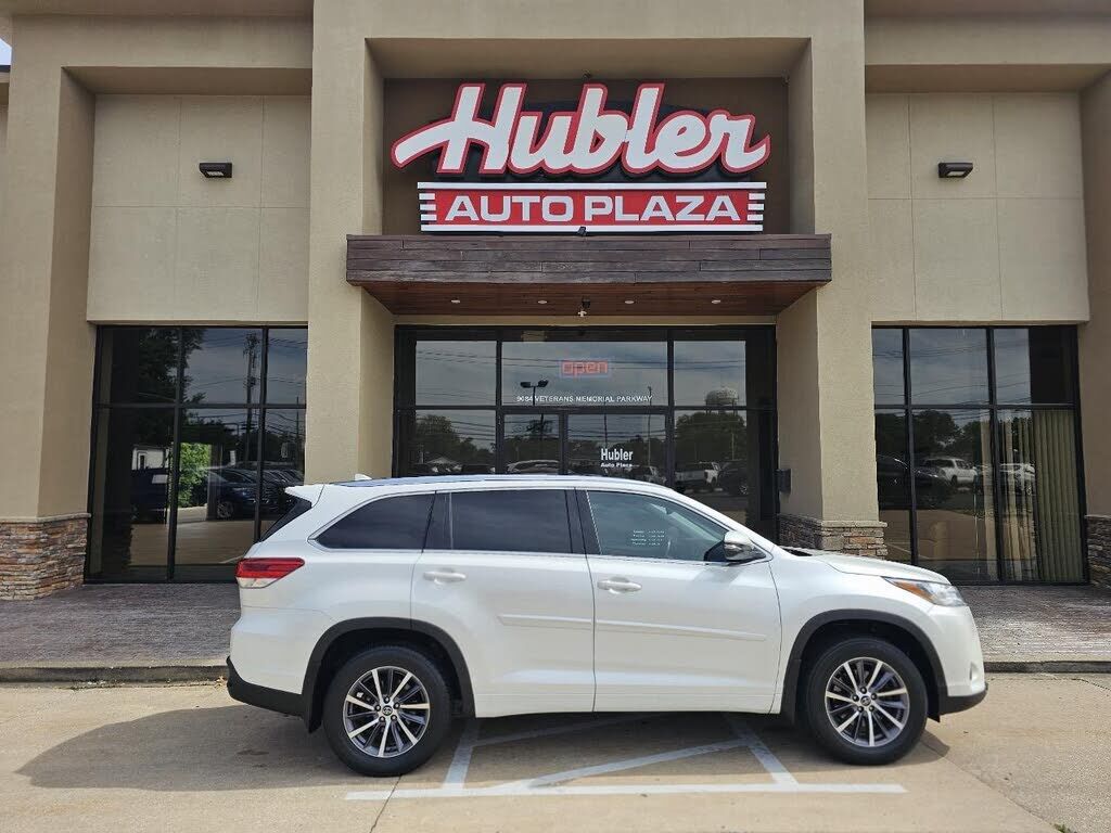 2017 TOYOTA Highlander
