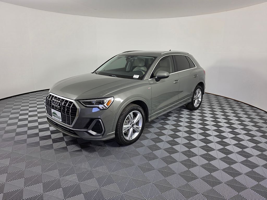 2022 AUDI Q3