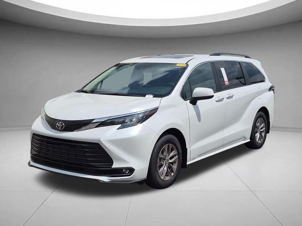 2026 TOYOTA Sienna