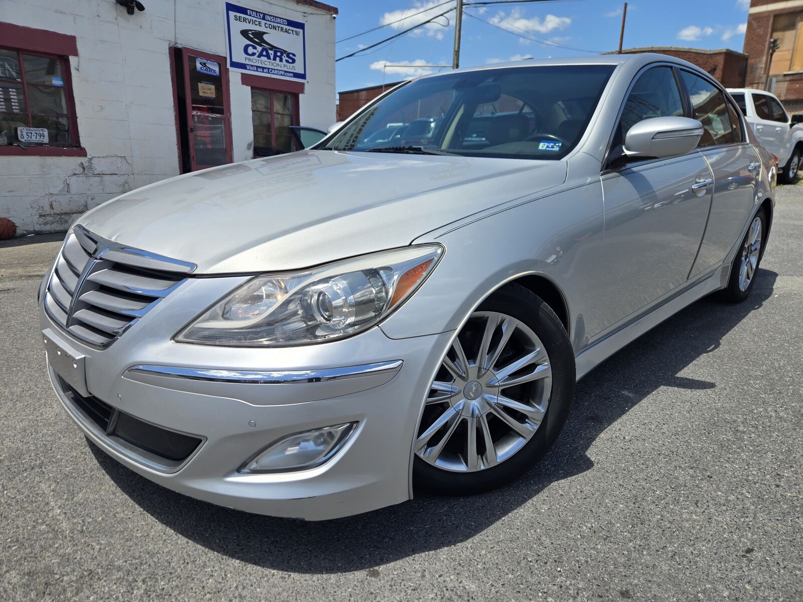 2012 HYUNDAI Genesis