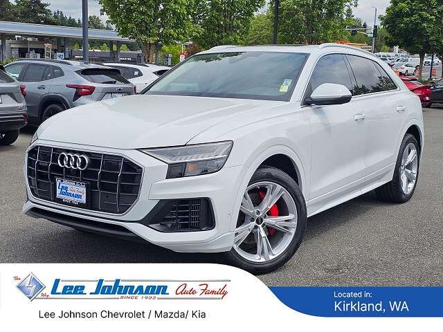 2023 AUDI Q8