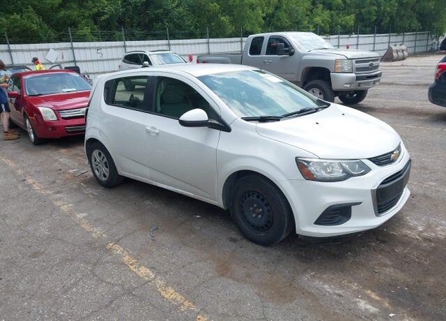 2017 CHEVROLET Sonic