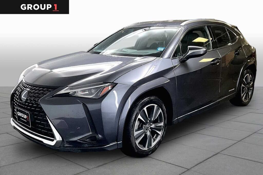 2025 LEXUS IS
