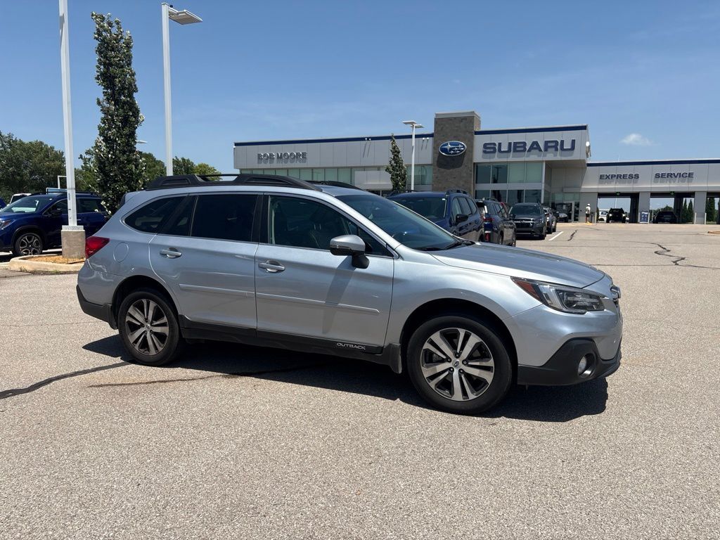 2018 SUBARU Outback