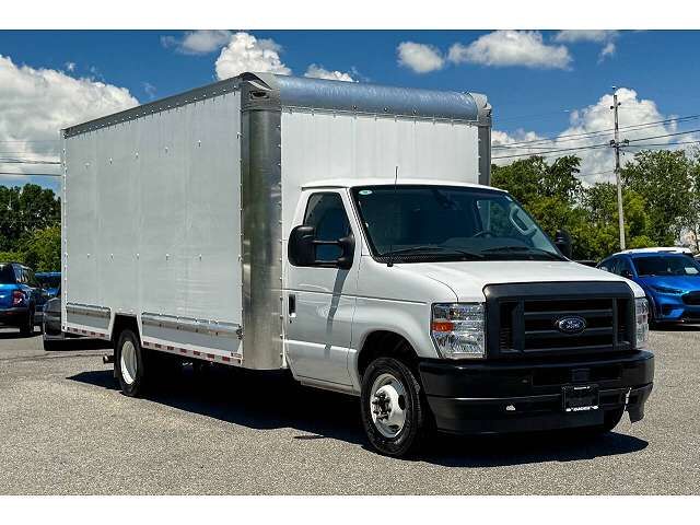 2024 FORD E-350