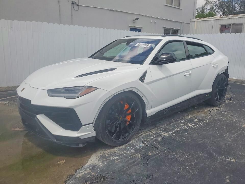 2024 LAMBORGHINI URUS