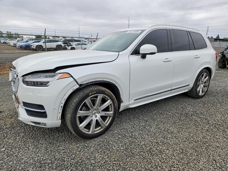 2017 VOLVO XC90