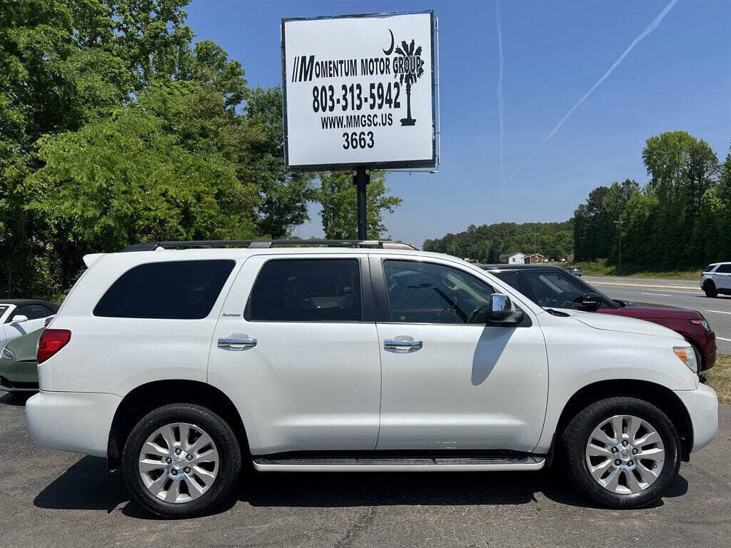 2011 TOYOTA Sequoia
