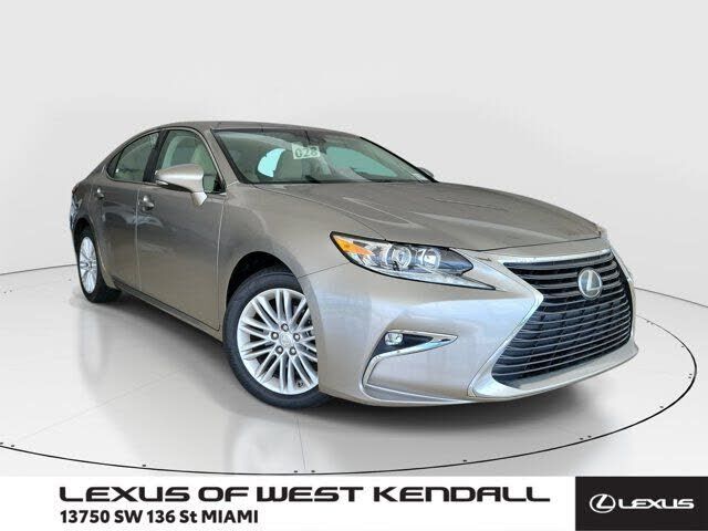 2018 LEXUS ES