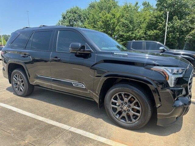 2025 TOYOTA Sequoia