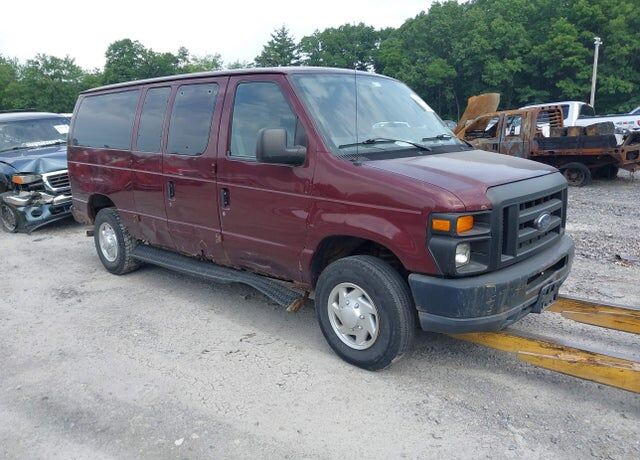2011 FORD E-350
