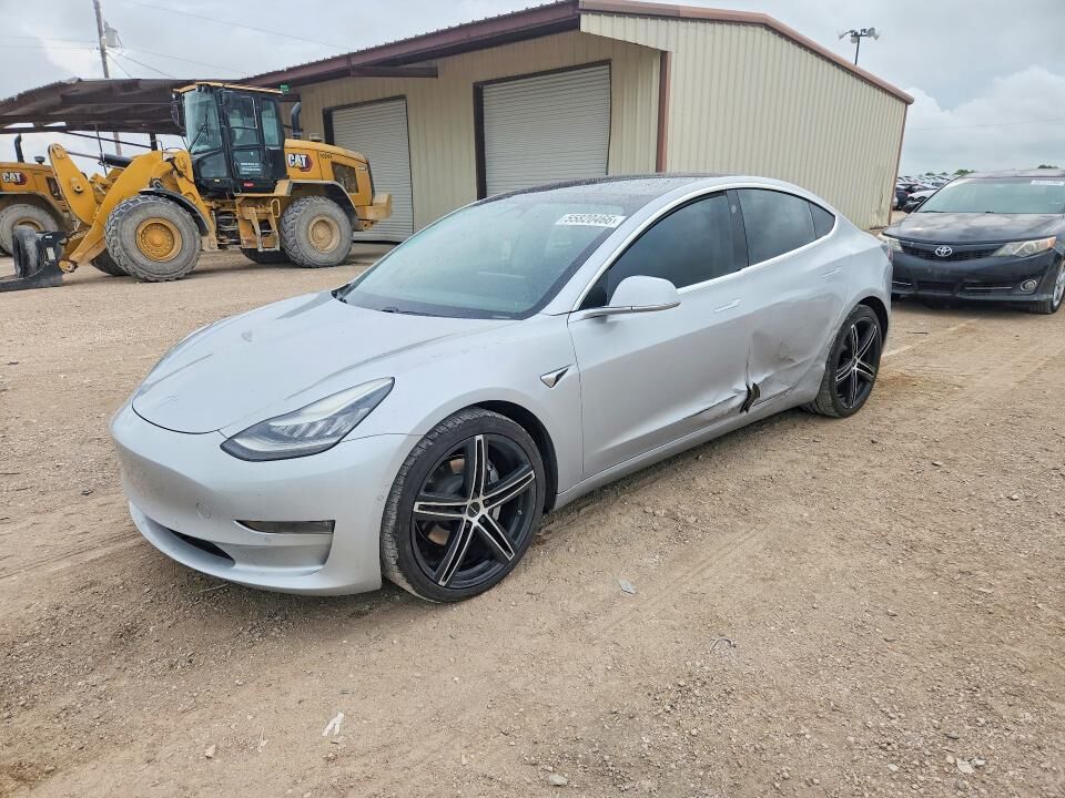 2018 TESLA Model 3