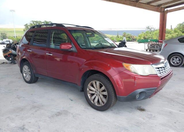 2013 SUBARU Forester