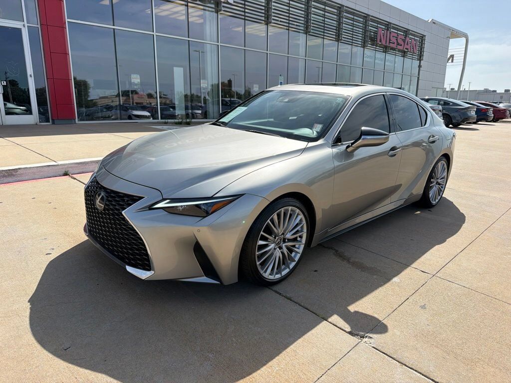 2023 LEXUS IS