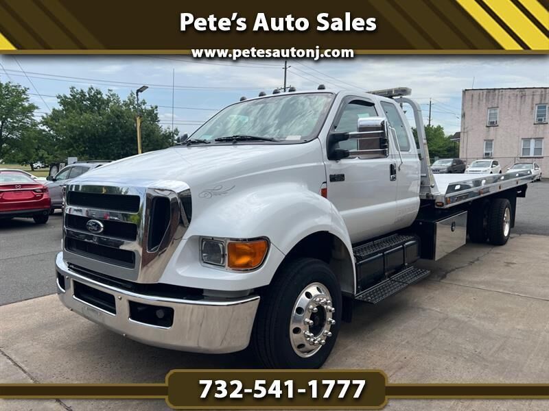 2012 FORD F-650