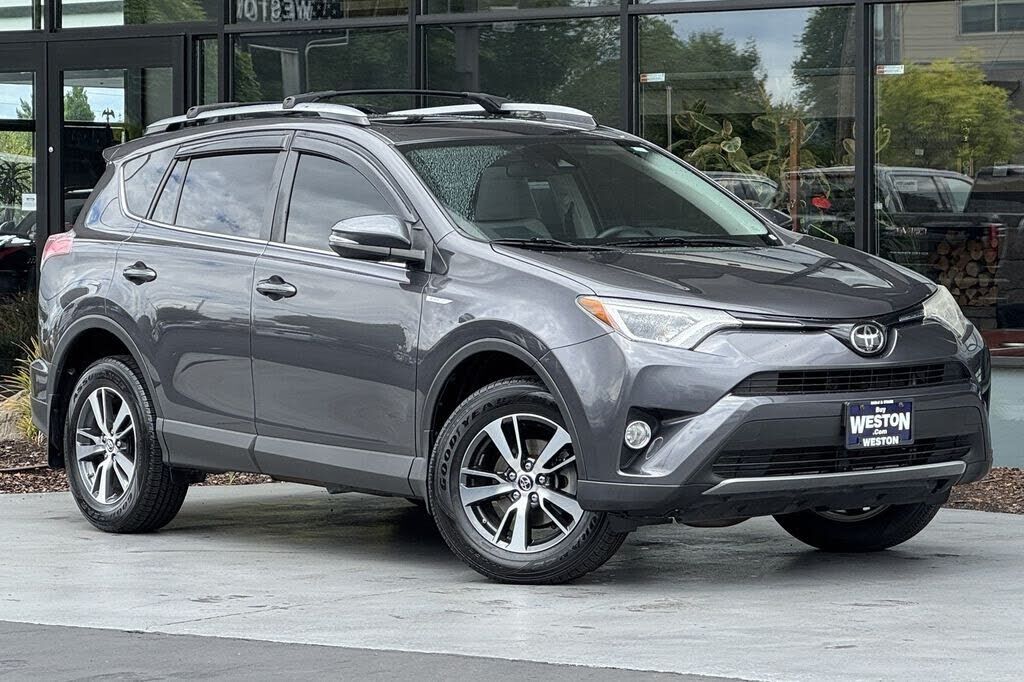 2017 TOYOTA RAV4