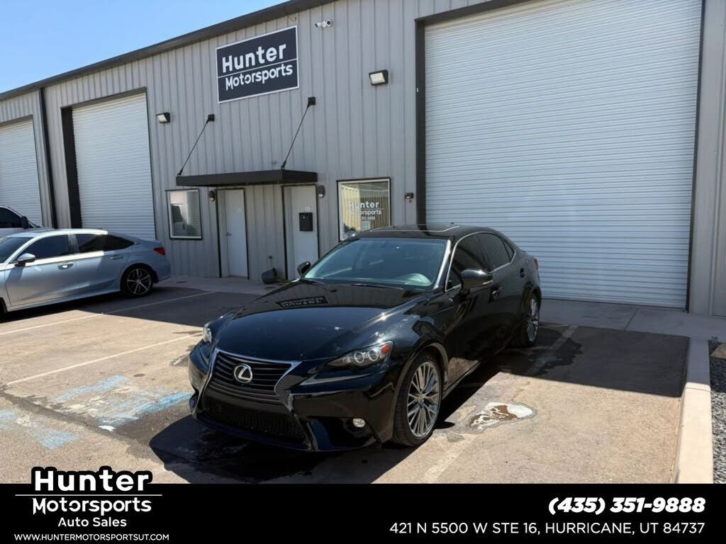 2016 LEXUS IS