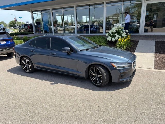 2019 VOLVO S60